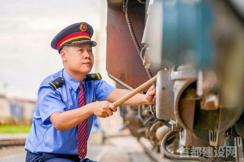 “开车想着坐车人，让旅客体验更美好”